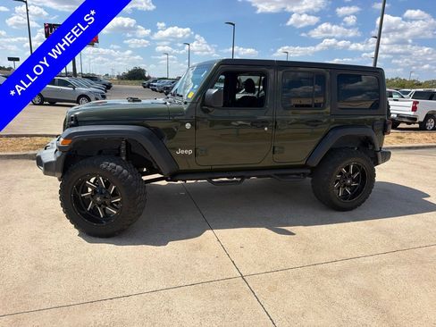 Used 2021 Jeep Wrangler Unlimited Sport AWD/4WD image 2