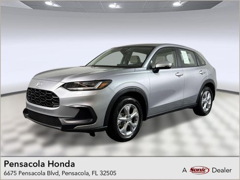 Used 2025 Honda HR-V LX image 1
