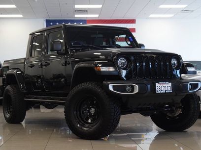 Used 2021 Jeep Gladiator Sport