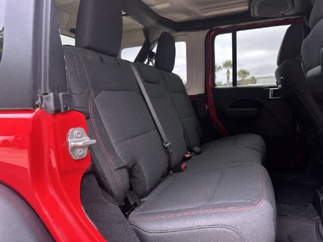 Used 2024 Jeep Wrangler Unlimited Rubicon AWD/4WD image 25