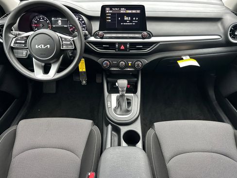 Used 2024 Kia Forte LXS image 10