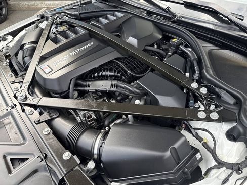 Used 2021 BMW M4 Competition w/ Executive Package RWD image 16