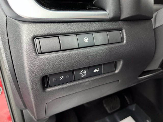 Used 2023 Nissan Rogue SL w/ SL Premium Package FWD image 31