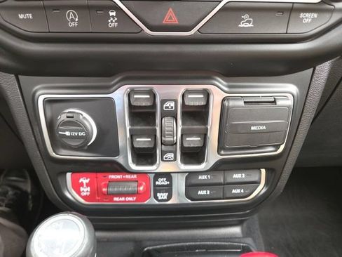 Used 2022 Jeep Gladiator Rubicon w/ LED Lighting Group AWD/4WD image 68