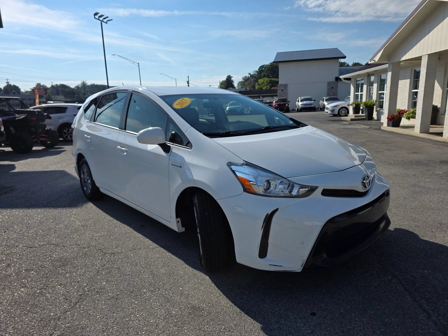 Used 2017 Toyota Prius V Two FWD image 7