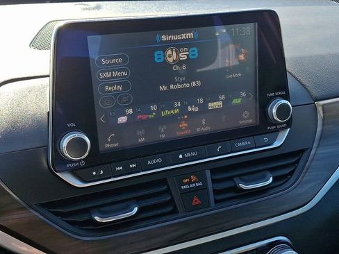 Used 2024 Nissan Altima 2.5 SV image 16