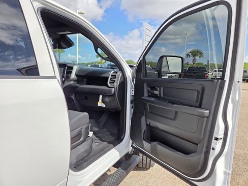 New 2026 RAM 2500 Tradesman image 18