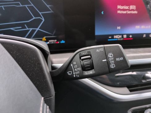 Used 2024 BMW X5 xDrive40i w/ Premium Package image 27