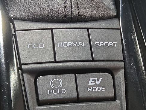 Certified 2025 Toyota Camry LE image 21