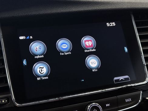 Used 2019 Buick Encore Essence image 60