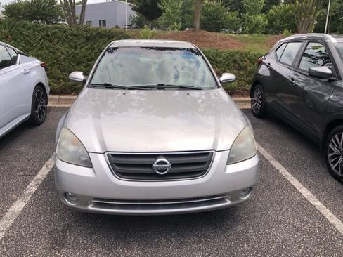 Used 2004 Nissan Altima 2.5 S w/ Convenience Pkg FWD image 1