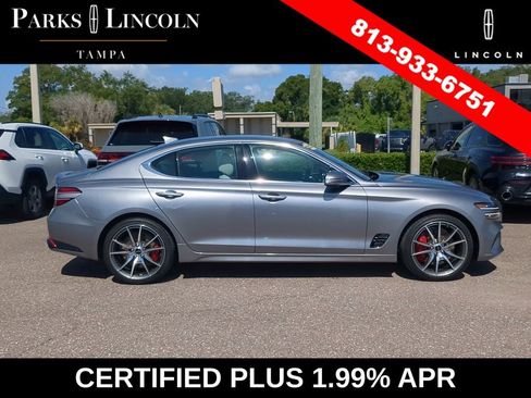Used 2025 Genesis G70 2.5T RWD image 3