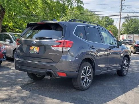 Used 2023 Subaru Forester Limited AWD/4WD image 3