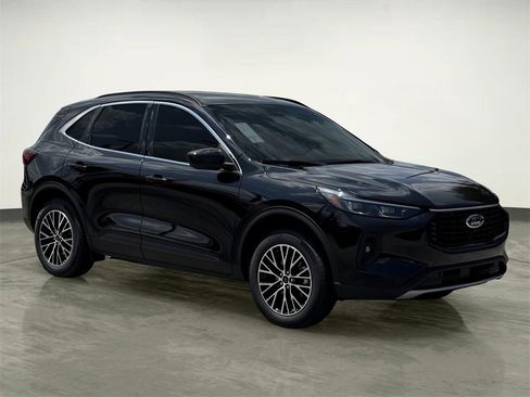 New 2025 Ford Escape SE w/ PHEV Premium Package image 7