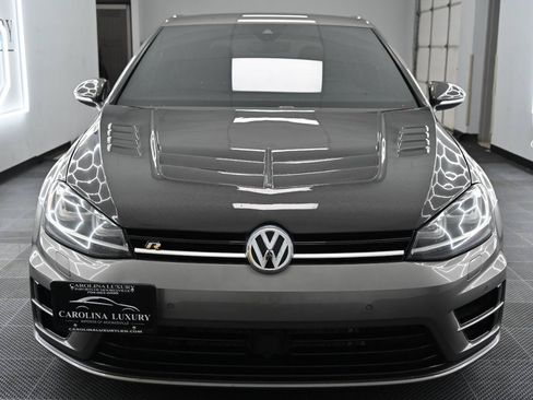 Used 2017 Volkswagen Golf R 4-Door AWD/4WD image 6