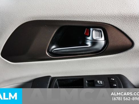 Used 2023 Chrysler Voyager LX FWD image 47