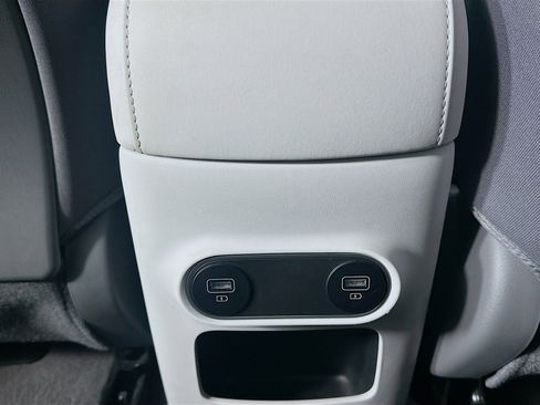 Used 2024 Hyundai Ioniq 5 SEL image 28