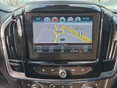 Used 2018 Chevrolet Traverse Premier image 15