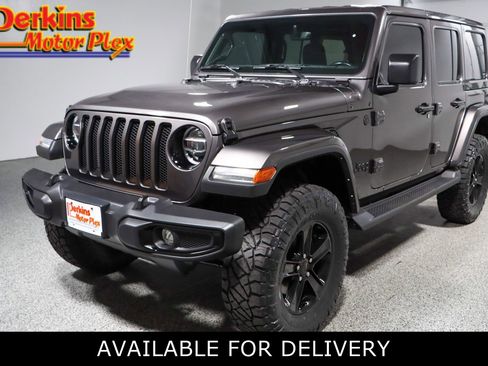 Used 2022 Jeep Wrangler Unlimited Sahara image 1