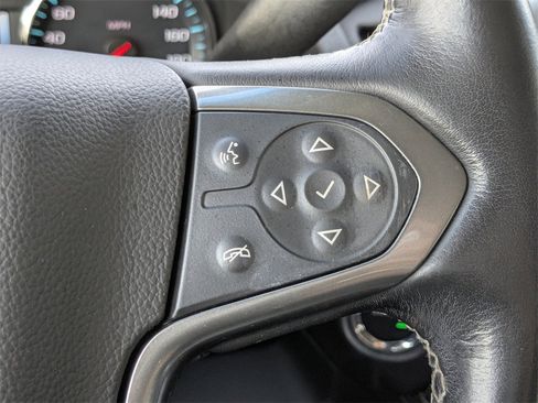 Used 2020 Chevrolet Suburban Premier image 27