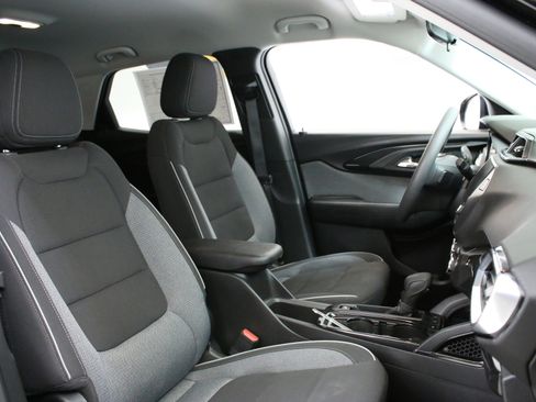 Used 2023 Chevrolet TrailBlazer LT image 31
