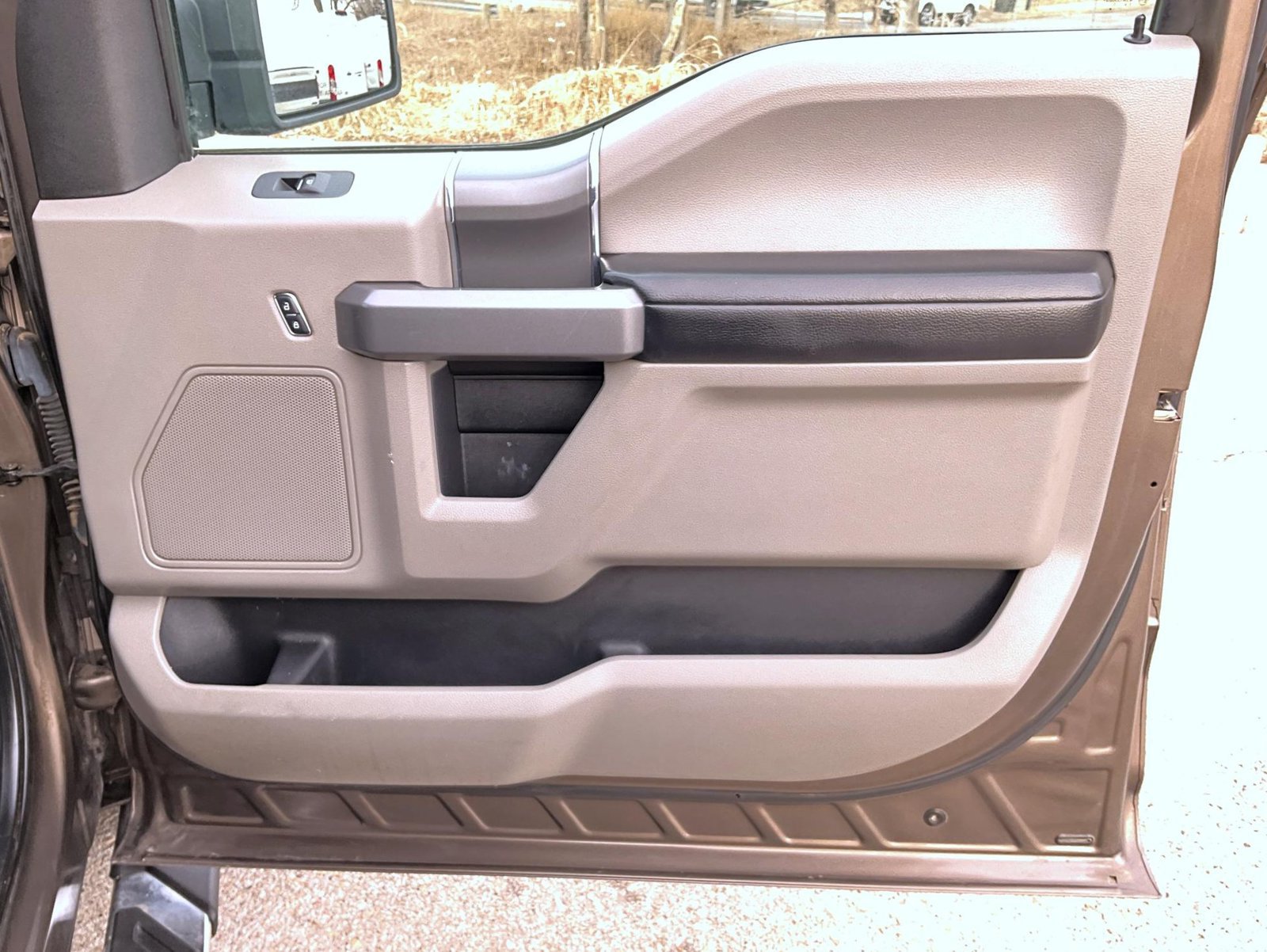 Used 2016 Ford F150 XLT w/ Equipment Group 301A Mid AWD/4WD image 16