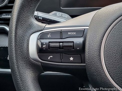 Used 2024 Kia Sportage LX image 13