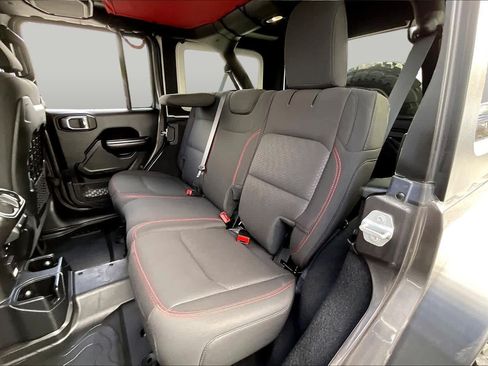 Used 2020 Jeep Wrangler Unlimited Rubicon AWD/4WD image 18