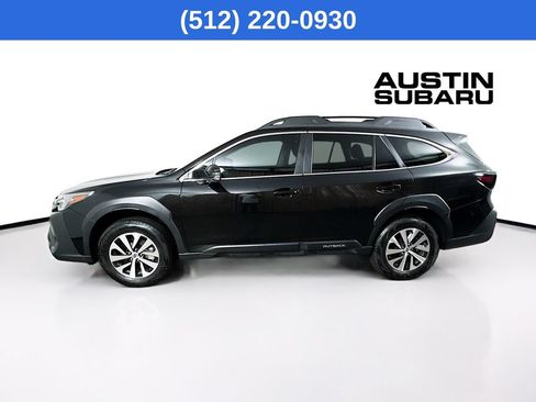 Used 2025 Subaru Outback Premium AWD/4WD image 5