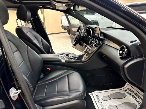 Used 2018 Mercedes-Benz C 300 Sedan image 36