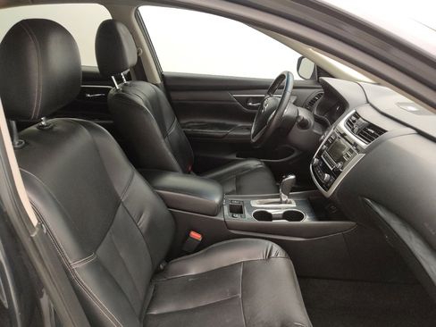 Used 2018 Nissan Altima 2.5 SL FWD image 21