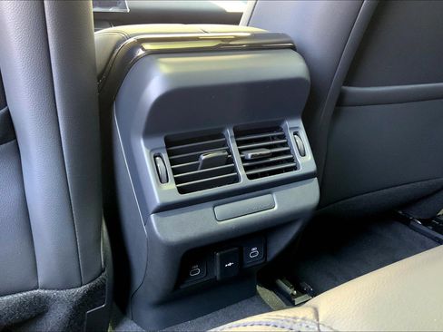 New 2026 Land Rover Range Rover Evoque S image 20