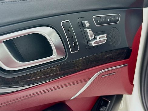 Used 2018 Mercedes-Benz SL 550 image 19