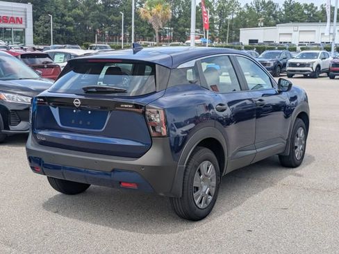 Used 2025 Nissan Kicks S w/ Charging Package FWD image 3