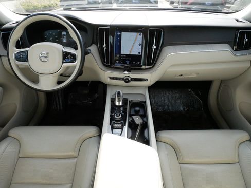 Used 2019 Volvo XC60 T8 Inscription w/ Advanced Package AWD/4WD image 10