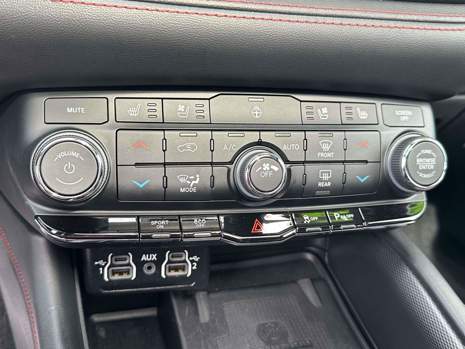 Used 2023 Dodge Durango R/T AWD/4WD image 24
