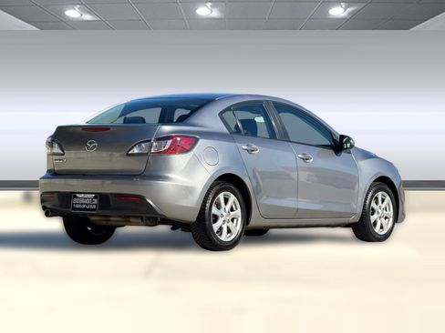 Used 2010 MAZDA MAZDA3 i Touring image 9