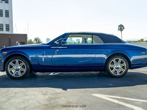 Used 2010 Rolls-Royce Phantom Drophead Coupe RWD image 15