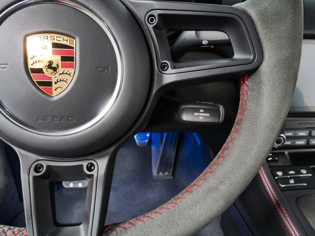 Certified 2021 Porsche 718 Cayman GT4 RWD image 11
