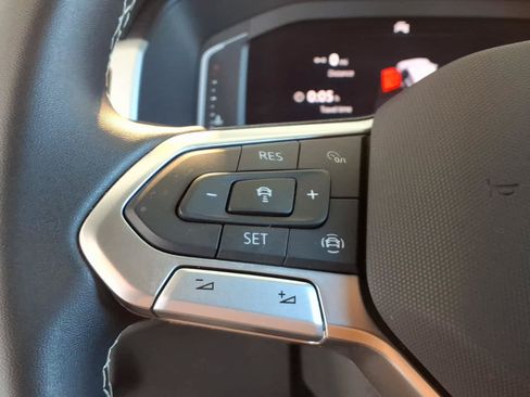 Used 2023 Volkswagen Atlas Cross Sport SE w/ Panoramic Sunroof Package AWD/4WD image 15