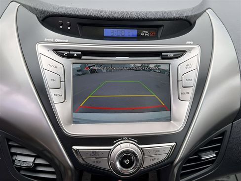 Used 2013 Hyundai Elantra Limited w/ Technology Pkg FWD image 26