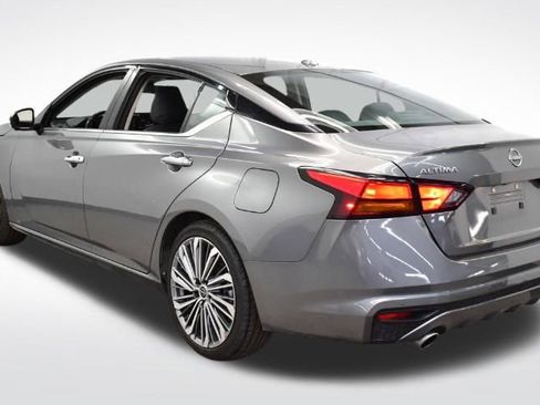 Used 2023 Nissan Altima 2.5 SL image 11