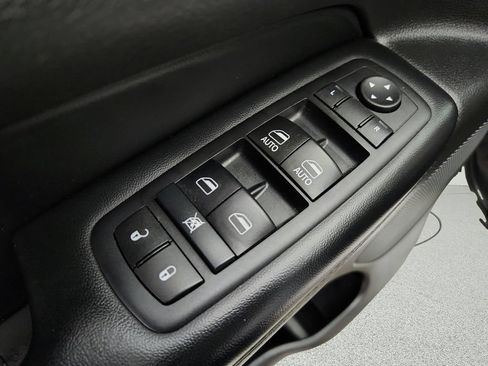 Used 2017 Jeep Grand Cherokee Altitude w/ Quick Order Package 23Z AWD/4WD image 26