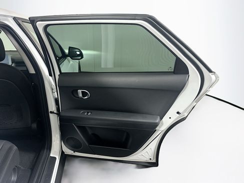 Used 2024 Hyundai Ioniq 5 SEL RWD image 31