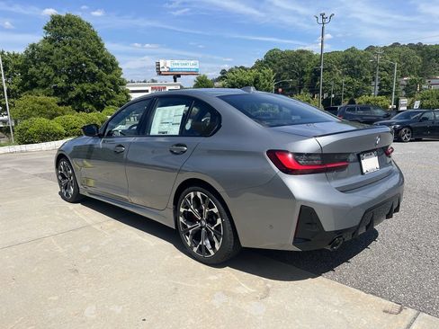 Used 2026 BMW 330i Sedan w/ M Sport Package RWD image 6