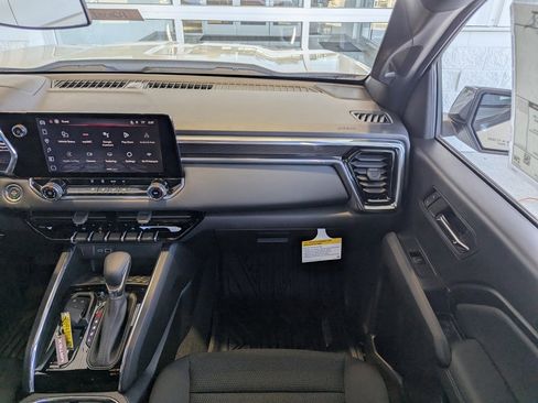 New 2026 GMC Canyon Elevation image 4