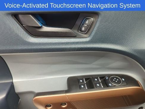 Used 2023 Ford Maverick Lariat w/ Lariat Luxury Package image 24