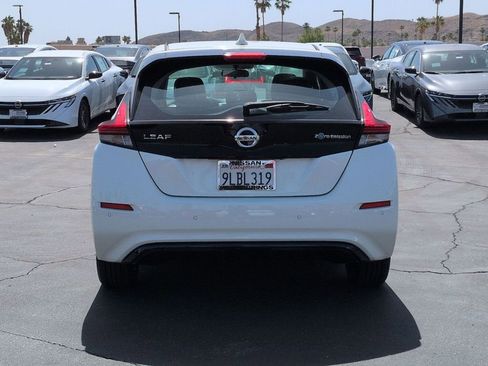 Used 2020 Nissan Leaf S FWD image 4