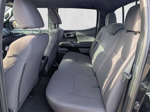 Certified 2017 Toyota Tacoma TRD Sport image 15