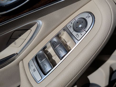 Used 2020 Mercedes-Benz GLC 300 image 27